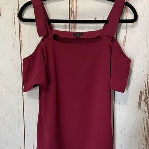 Ann Taylor Cold Shoulder Bow Top Blouse Womens Size XSPetite Burgundy Wine